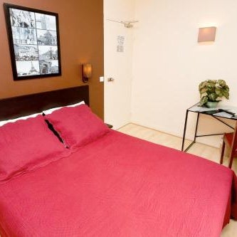 Hipotel Belgrand Edith Piaf