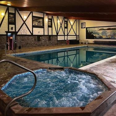 Three Rivers Hotel