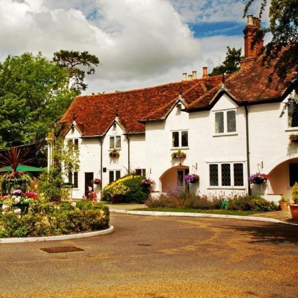 The Kingfisher Pub & Hotel
