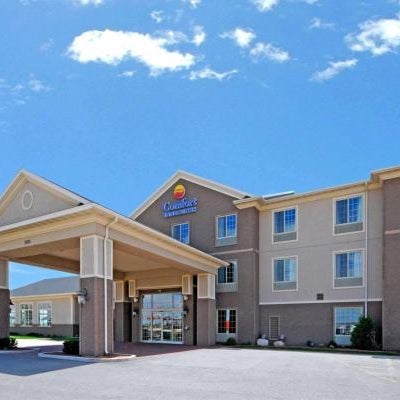 Comfort Inn And Suites Thumbnail