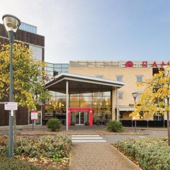 Ramada London North Thumbnail