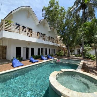 Living Trawangan Hotel