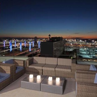 H Hotel Los Angeles, Curio Collection by Hilton Thumbnail