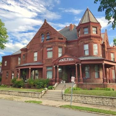 Vineyard Mansion B&B Thumbnail