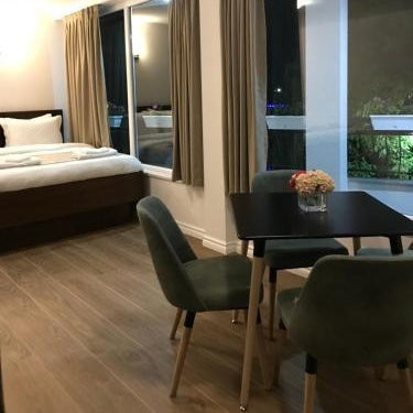 Seasons Hotel Thumbnail