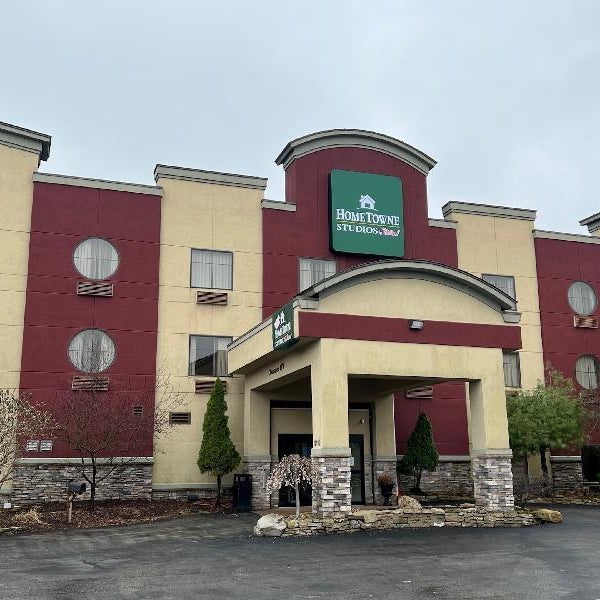 HomeTowne Studios & Suites Washington Thumbnail