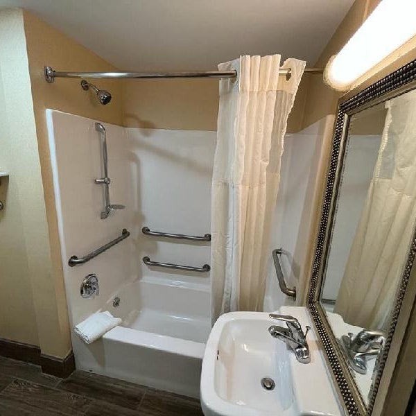 Spark by Hilton Hershey Near the Park Thumbnail