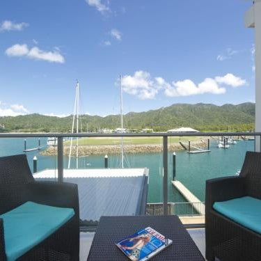 Blue on Blue Studio Room 1242 Thumbnail