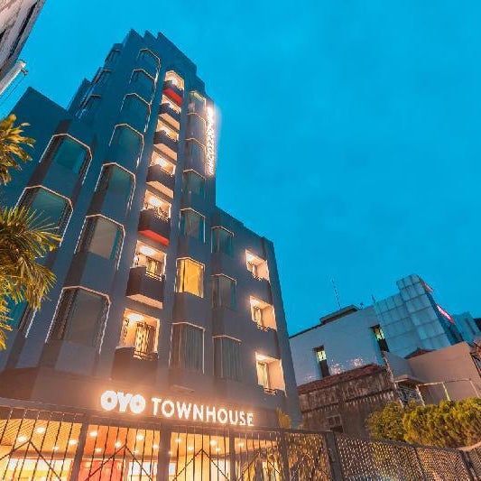 OYO Townhouse 2 Hotel Gunung Sahari Thumbnail