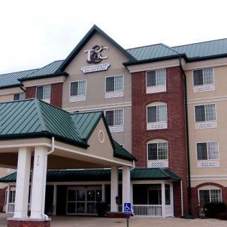 Town & Country Inn And Suites Thumbnail