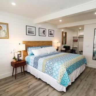 Pelican Post at Anna Maria Island Inn Thumbnail