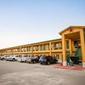 Scottish Inn & Suites Thumbnail