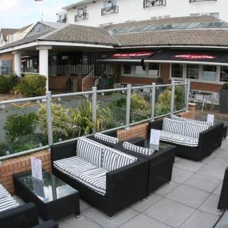 Inn On The Prom At The Fernlea Hotel