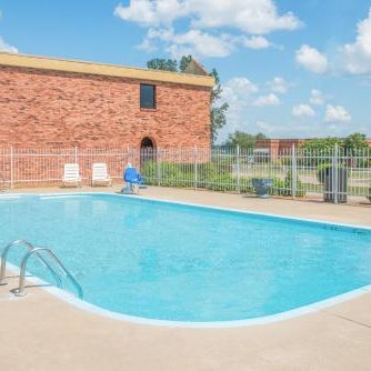 Days Inn by Wyndham Calvert City/Paducah East Thumbnail
