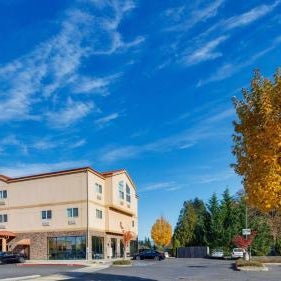 Best Western Plus Battle Ground Inn & Suites Thumbnail
