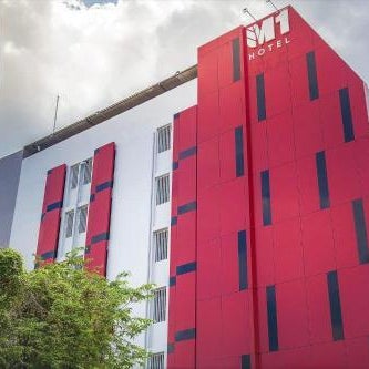 M1 Hotel