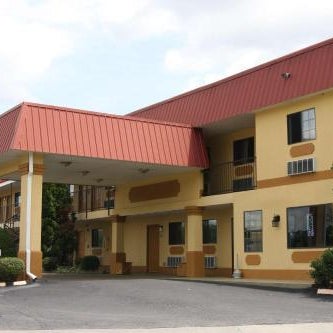 Express Inn & Suites Thumbnail