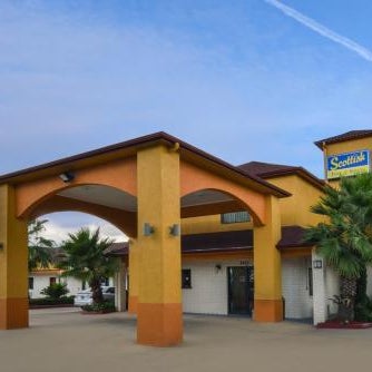 Scottish Inn and Suites Highway Six South Thumbnail