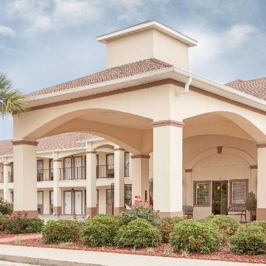 Howard Johnson by Wyndham Lafayette Thumbnail