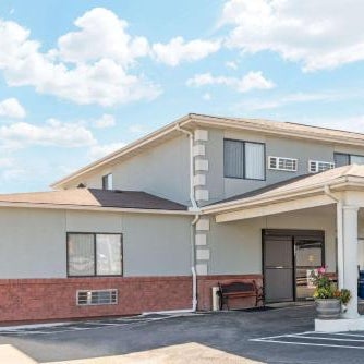 Super 8 by Wyndham Poplar Bluff Missouri Thumbnail