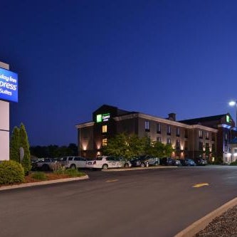 Holiday Inn Express Hotel & Suites Athens By IHG Thumbnail