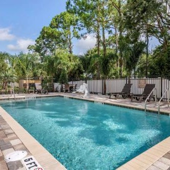 Comfort Suites Daytona Beach-Speedway Thumbnail