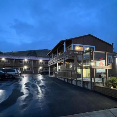 Beachwalker Inn Cayucos Thumbnail