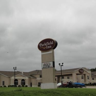 Parkfield Inn - Warsaw Thumbnail