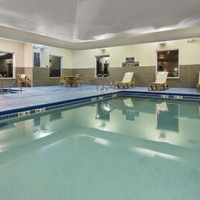 Best Western Legacy Inn & Suites Beloit/South Beloit Thumbnail