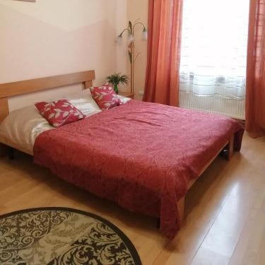 Apartment near St. Elizabeth Church
