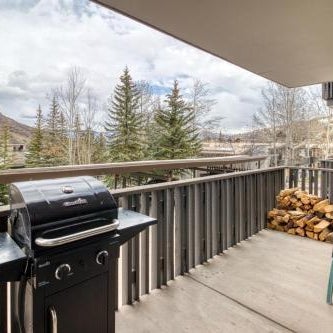 1 Bath Studio Apartment in Snowmass Village Thumbnail