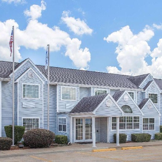Microtel Inn & Suites by Wyndham Broken Bow Thumbnail