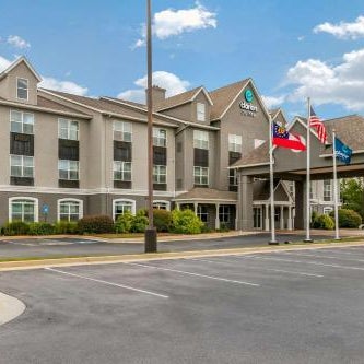 Clarion Pointe Columbus-Bradley Park Thumbnail