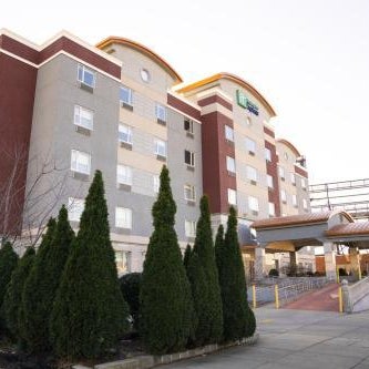 Holiday Inn Express Maspeth Hotel By IHG Thumbnail