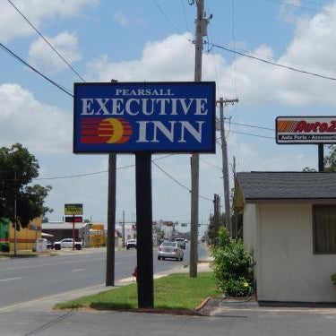 Executive Inn Pearsall Thumbnail