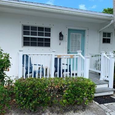Seahorse Beach Bungalows Thumbnail