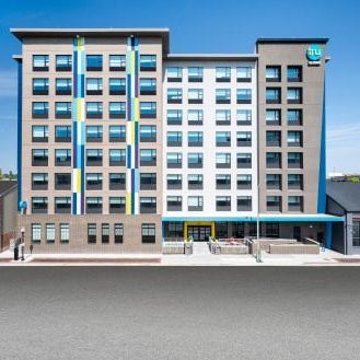 Tru By Hilton Baltimore Harbor East, MD Thumbnail