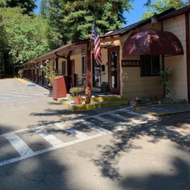Dean Creek Resort Thumbnail