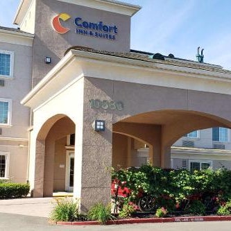 Comfort Inn and Suites Galt - Lodi North Thumbnail