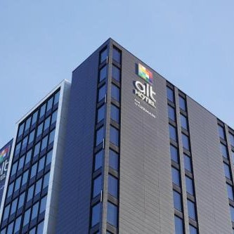 Alt Hotel Quartier Dix30 Thumbnail