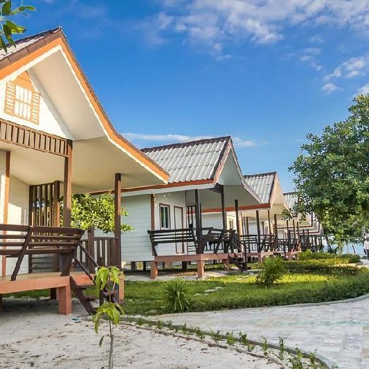 Scarlet Sails Resort Thumbnail