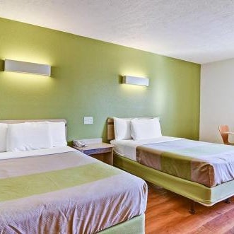 Economy Inn Pittsburgh Airport Thumbnail