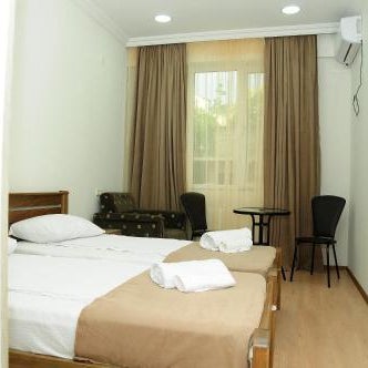 Family Hotel Chino Thumbnail