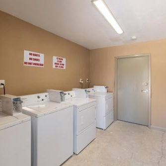 Budget Inn & Suites Baton Rouge Thumbnail