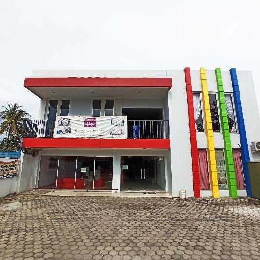 Hotel O Enggal Near Gor Saburai Formerly Hotel Pelangi Thumbnail