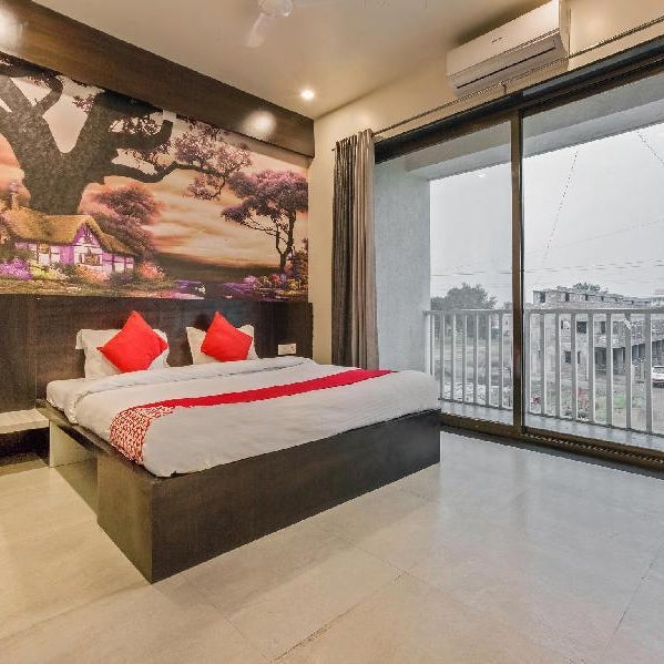 Collection O Ozar Industrial Estate Formerly Hotel Siddhivinayak Grand