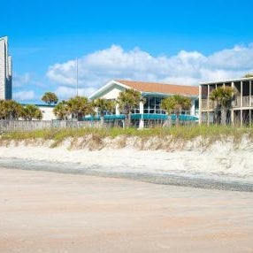 Oceanfront Litchfield Inn Thumbnail