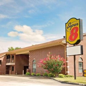 Super 8 by Wyndham Hazen Thumbnail