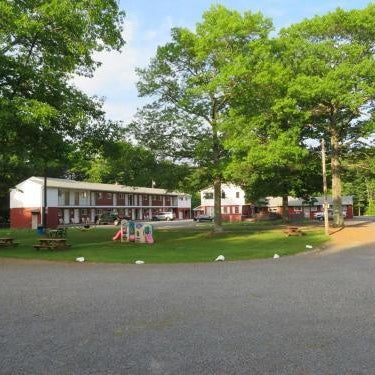 Red Ranch Inn Thumbnail