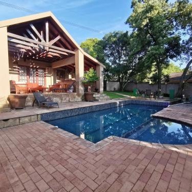 Paulshof Sandton Apartments - Hluhluwe Road Complex Thumbnail